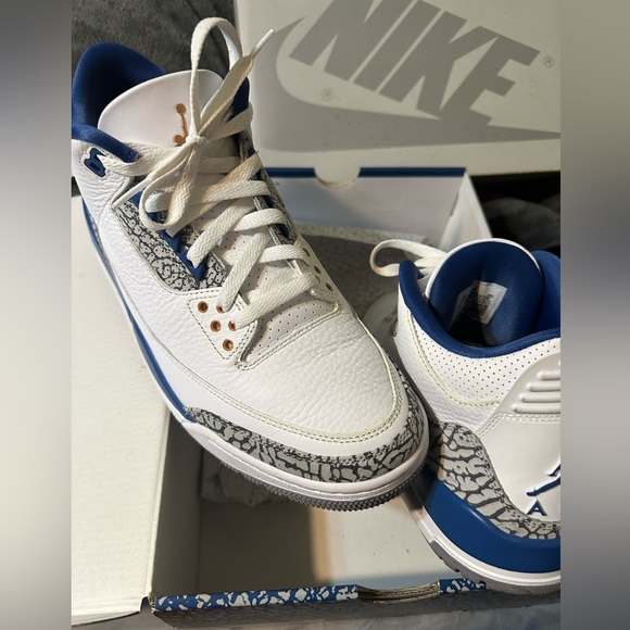 Wizards Jordan 3 Retro - Picture 2 of 2